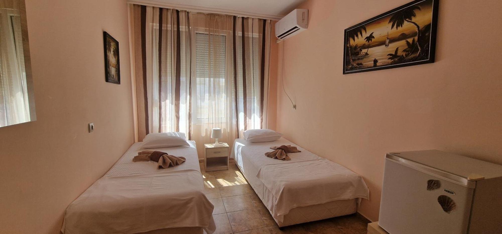 Guest House Maggy Sozopol Exterior photo