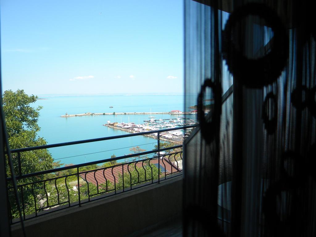 Guest House Maggy Sozopol Exterior photo